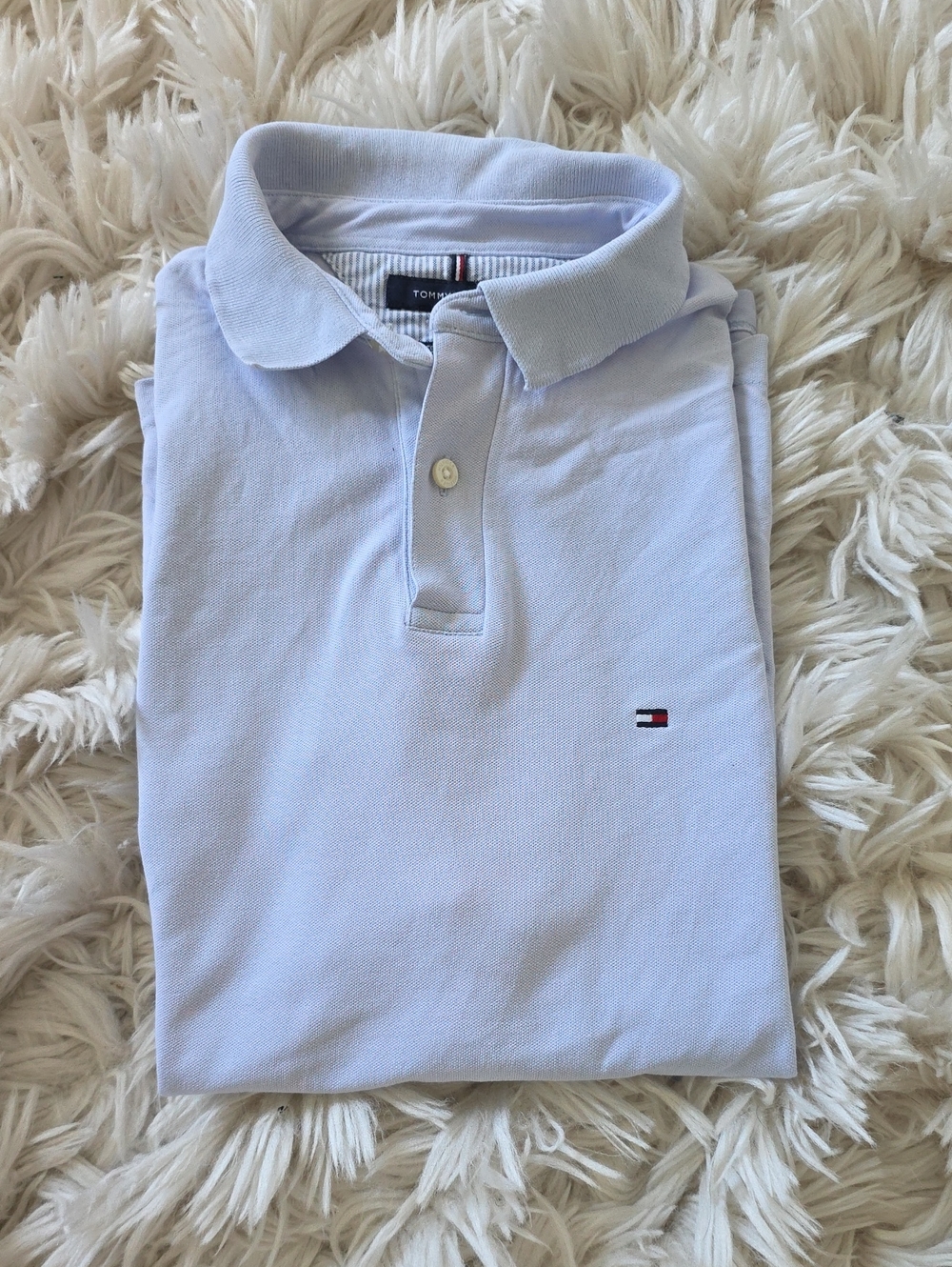 Tommy Hilfiger Men’s Pale Blue Polo with Signature Flag